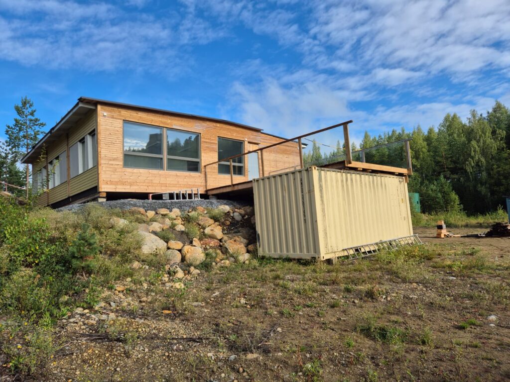 Droonikontti Lotan rakentaminen 2025